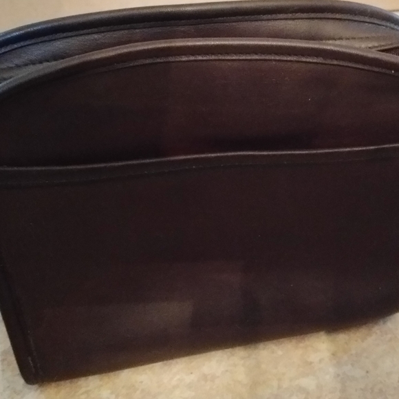 Vintage Coach Brown Leather Bag - Picture 2 of 9